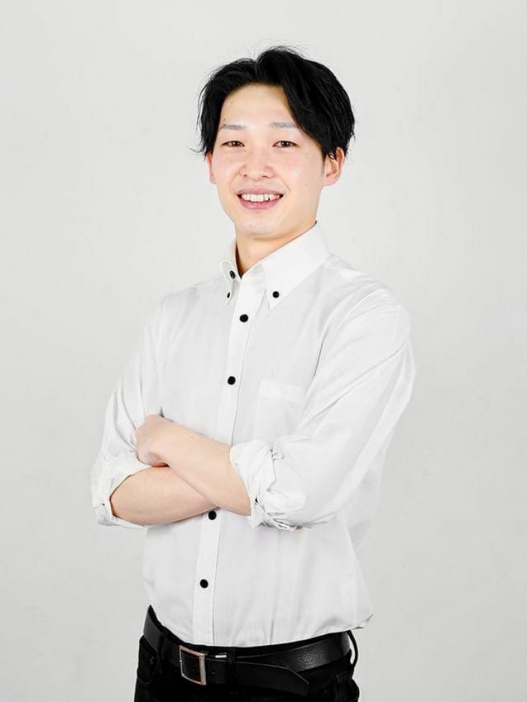 佐藤 樹生 6 1から丸の内への異動させて頂きます 次からは丸の内に絶対来てください Hiro Ginza 東京駅八重洲店 高級理容室 床屋 ヒロ銀座ヘアーサロン